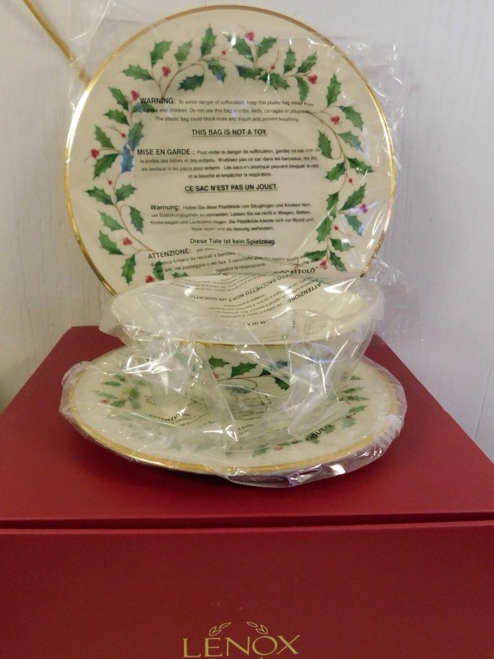 Lenox Holiday 3 pc Place Setting New in Box Dinner Plate Salad Plate Bowl